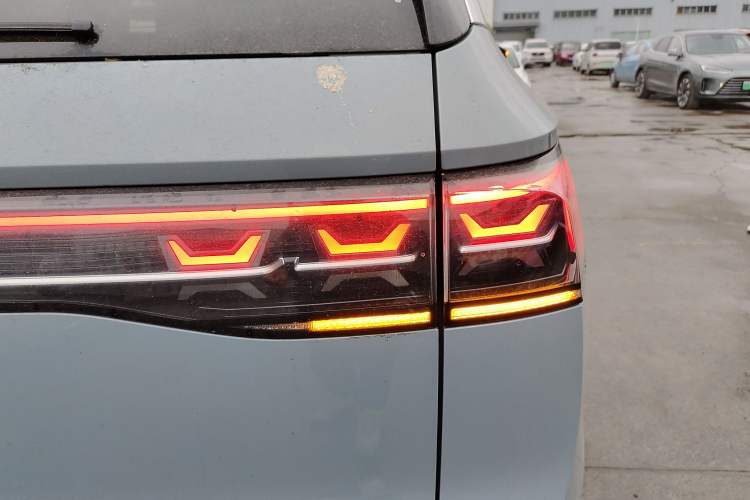 Used Volkswagen Tavendor 2023 380TSI Four-Wheel Drive R-Line Cruise Edition