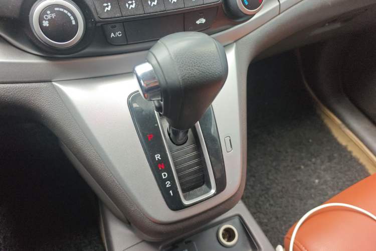 Used Honda CR-V 2015 2.0L 2WD Classic Edition