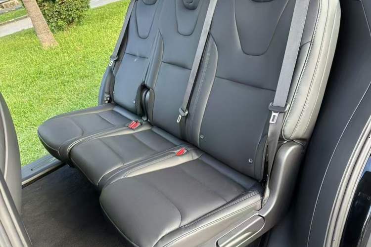 Used Tesla Model X 2023 Dual-Motor All-Wheel-Drive Version