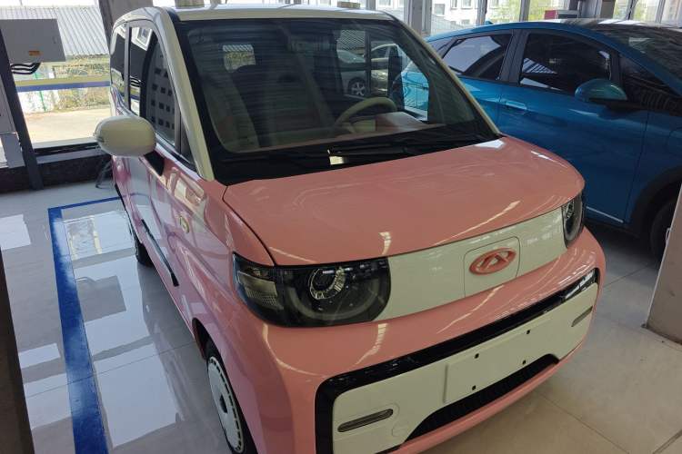 Used Chery QQ Ice Cream 2022 Taohuanxi Fragrant Peach Model