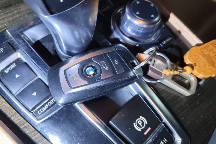 Used BMW 7 Series 2011 730Li Elegant Model Vehicle Key