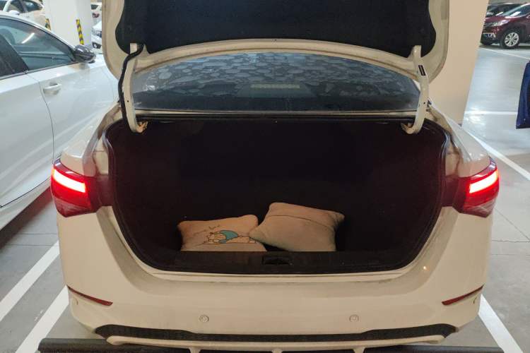 Used Nissan Sylphy 2022 1.6L XL CVT Enjoyment Edition Trunk