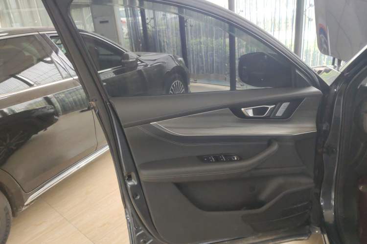Used Chery Tiggo 8 PLUS 2022 290TGDI DCT Haoting Edition