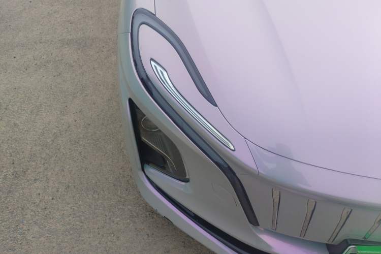 Used Hongqi E-QM5 2022 431 km Charge & Enjoy Edition Right Front Headlight