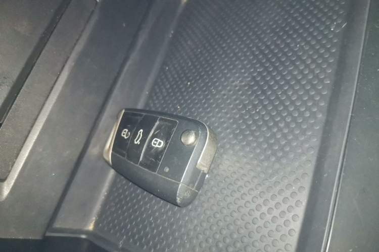 Used Volkswagen Tiguan L 2023 330TSI Automatic Two-Wheel Drive Comfort Edition
