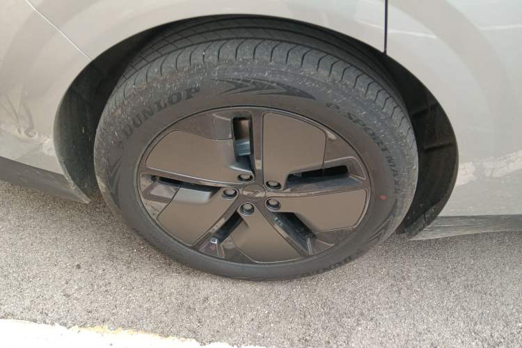 Used Li Auto Li Auto i6 2025 Model Two-Wheel-Drive Standard Type