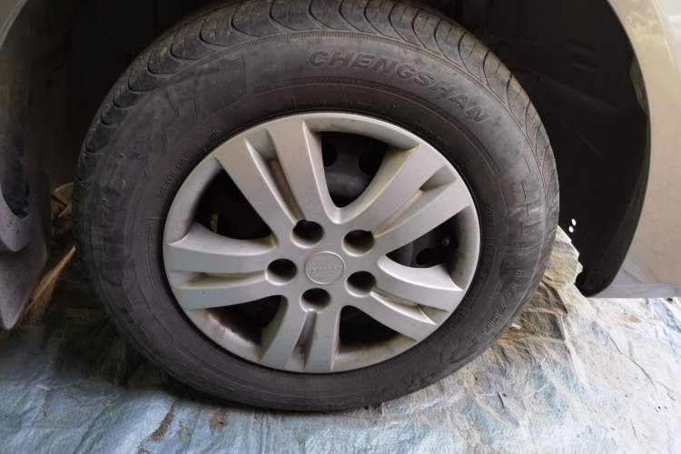 Used FORTHING Lingzhi 2020 M5L 1.6L Base Model 7 Seats