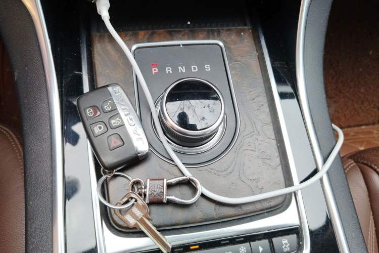 Used Jaguar XFL 2018 XFL 2.0T 250 PS Luxury Edition
