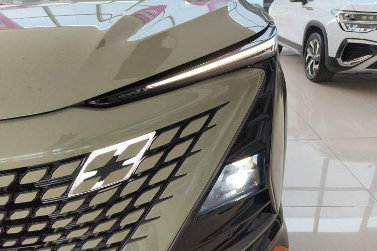 Used CHANGAN UNI-T 2022 1.5T Sport Edition Premium Version Left Front Headlight