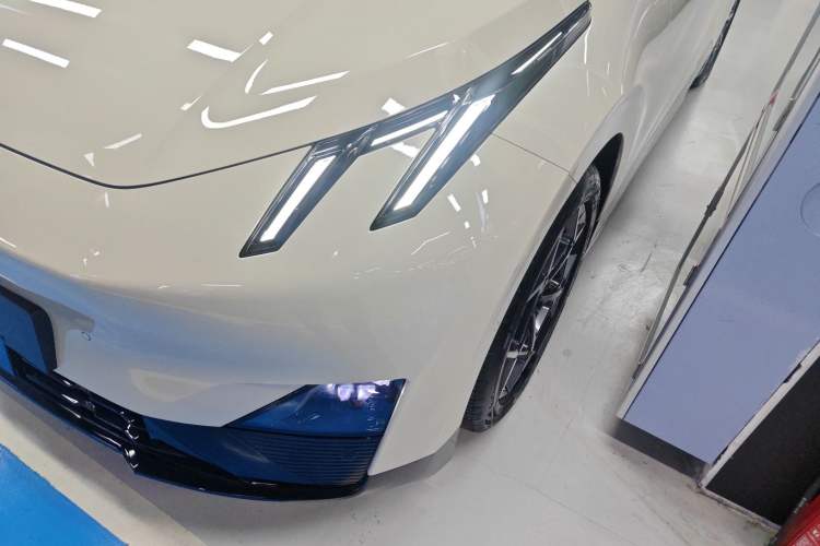 Used Lynk & Co Z20 2025 530 km Range Rear-Wheel Drive Max
