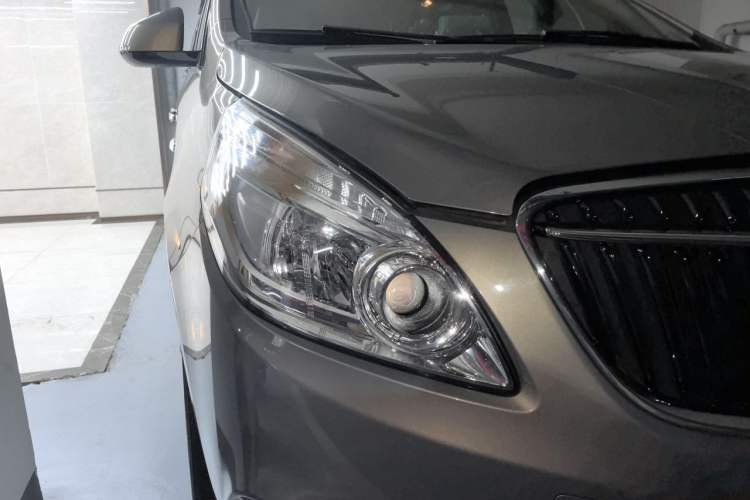 Used Buick GL8 2018 28T Luxury Model China VI Standard