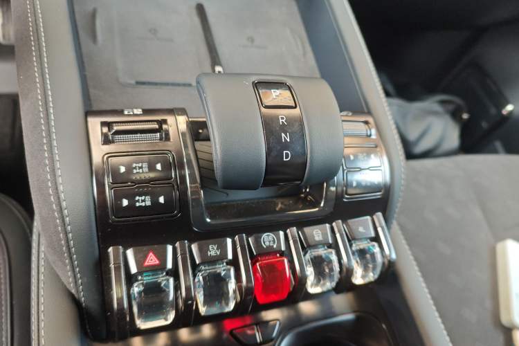 Used Formula Leopard 5 2023 Cloud Ride Flagship Edition