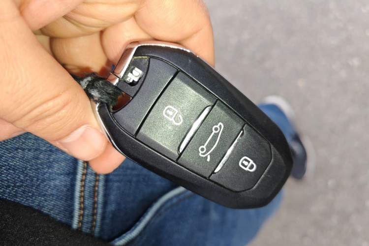 Used Peugeot 5008 2021 400THP 7-Seater Powerful Edition Vehicle Key