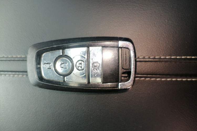 Used Lincoln Corsair 2023 2.0T Two-Wheel Drive Luxury Edition