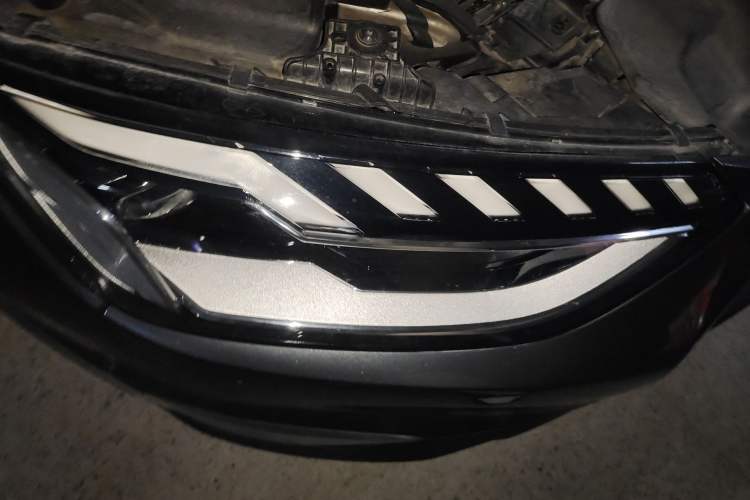 Used Audi A4L 2020 40 TFSI Fashion Dynamic Model Right Front Headlight