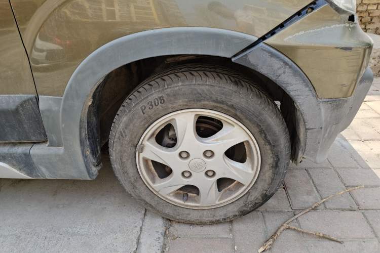 Used FAW Senya S80 2011 1.5L Manual 5-Seater Urban Elite Edition