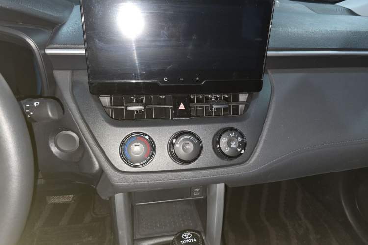 Used Toyota Corolla Cross 2024 2.0L Pioneer Edition
