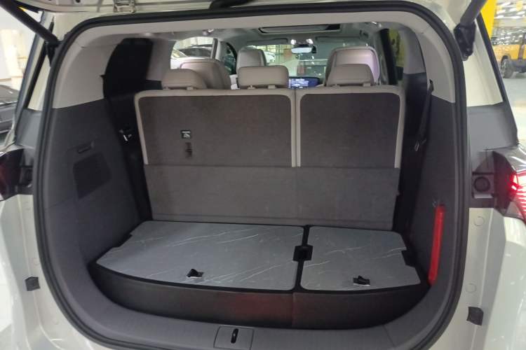 Used Buick GL8 2025 Lu Zun Deluxe Edition