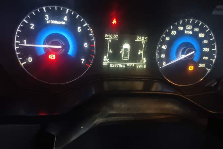 Used Dongfeng Fengon 580 2020 1.8L Manual Comfort Model Odometer Close Up