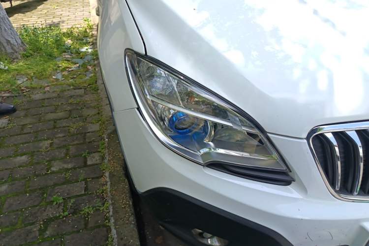 Used Buick Encore 2015 1.4T Automatic Two-Wheel Drive Urban Elite Version