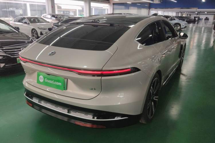 Used Nio ET9 2025 100kWh Signature Edition Rear Right 45 Deg