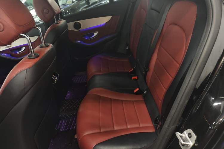 Used Mercedes-Benz GLC Coupe 2022 Refreshed GLC 260 4MATIC Coupe SUV Left Rear Seat