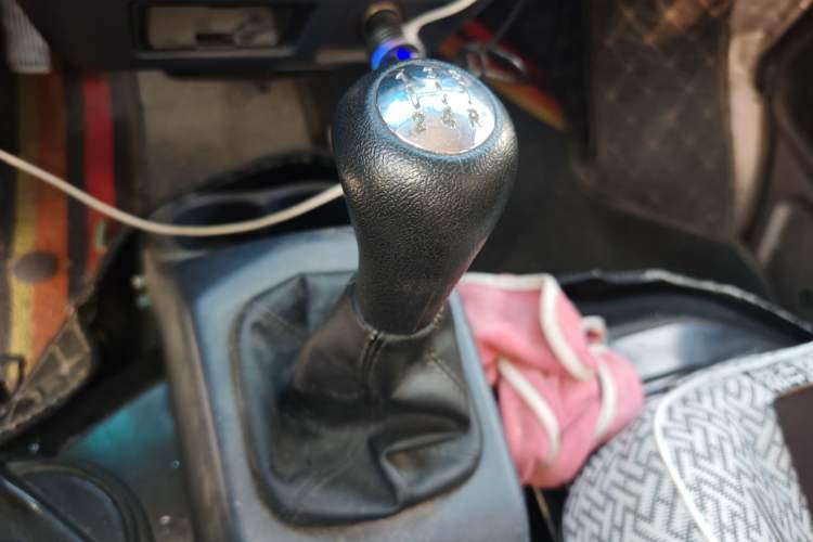 Used Jinbei Hiace X30 2020 1.5L Super-Comfortable Version China VI Standard SWC15M Gear Lever