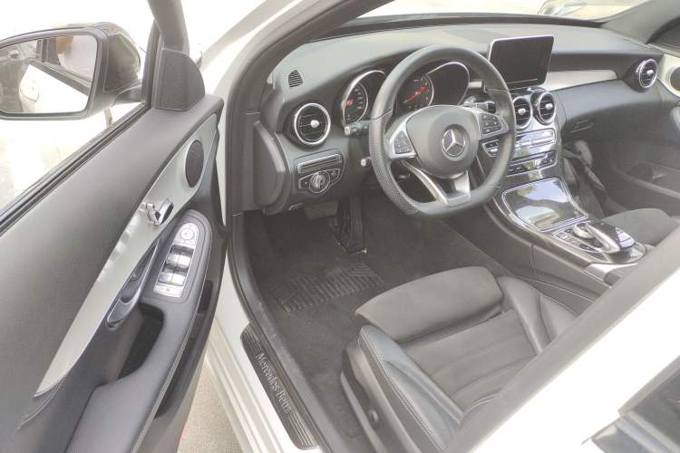 Used Mercedes-Benz C-Class 2018 C 200 Sport Edition Driver Seat