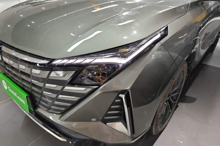 Used CHANGAN UNI-Z New Energy 2024 Blue Whale Smart Electric iDD 125km Excellence Model Left Front Headlight