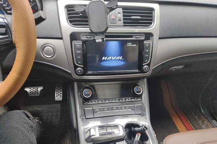 Used Haval H8 2017 2.0T Gasoline 4x4 Smart Enjoyment Version