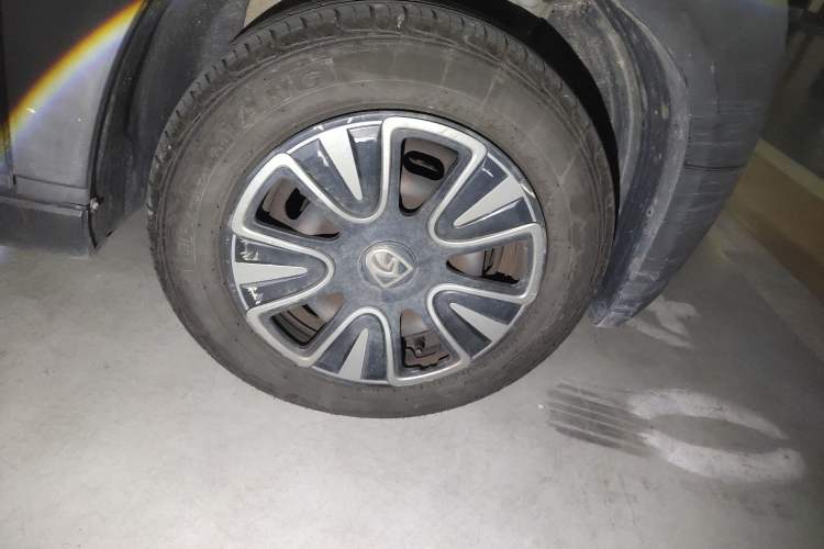 Used Baojun E100 2020 305KM Smart Enjoyment Version Right Front Wheel Hub