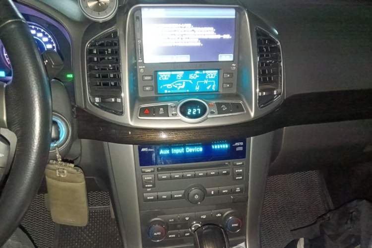 Used Chevrolet Captiva 2014 2.4L 4x4 Flagship Edition 7 Seats
