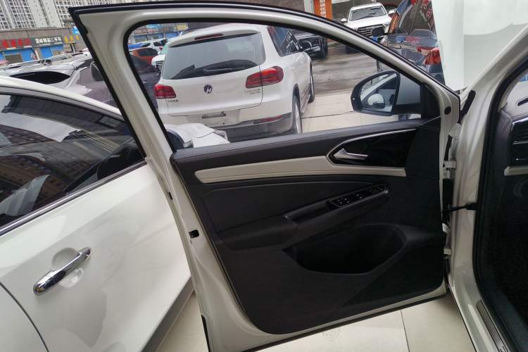 Used Jetta VS7 2022 280TSI Automatic Trend Edition
