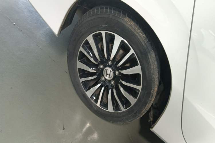 Used Honda Crider 2015 1.8L automatic comfort version
