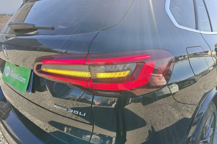 Used BMW X5 2022 xDrive 30Li M Sport Package