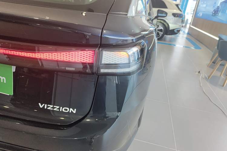 Used Volkswagen ID.7 VIZZION 2024 AIR model