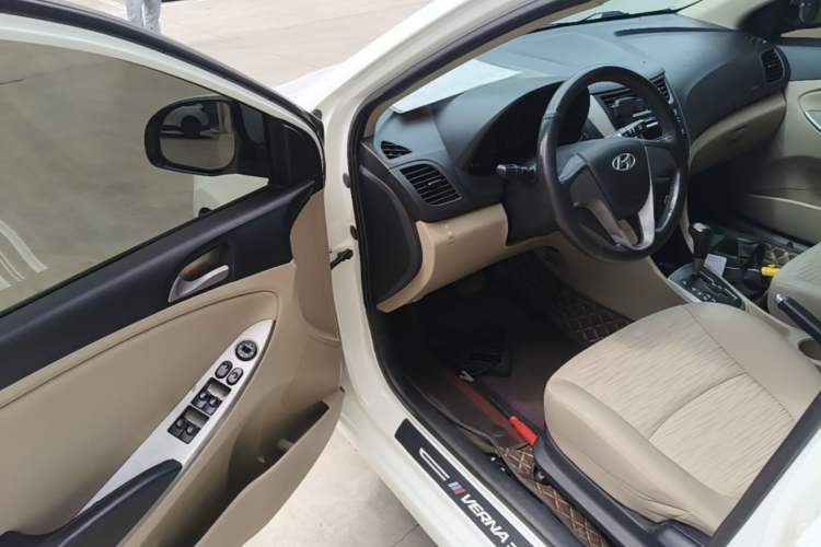Used Hyundai Verna (older generation) 2014 1.4L Automatic Smart GLS