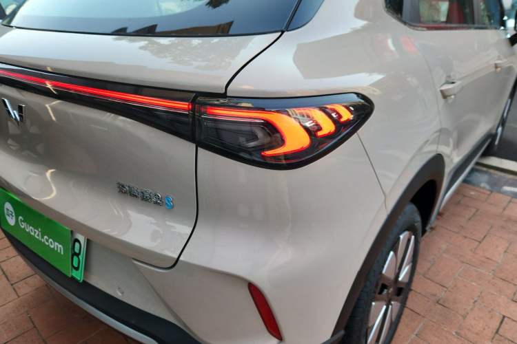 Used Wuling Bingo S 2025 Model 325km Deluxe Edition