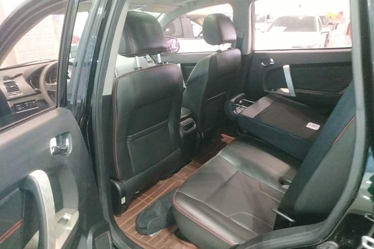 Used Geely Auto GX7 2015 Classic Edition 1.8L Manual Elite Model China V Standard
