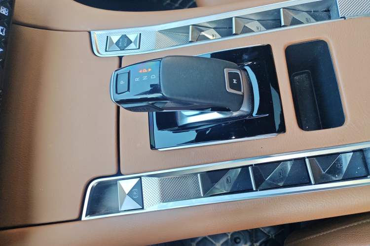 Used DS 7 2018 45THP Rivoli Pioneer Edition
