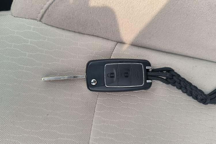 Used FORTHING Lingzhi 2024 M5L 1.5T Manual Base Model 7 Seats