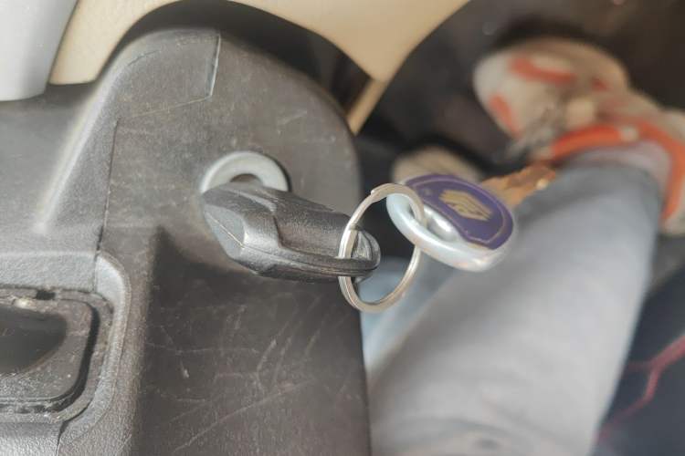 Used CHANGAN KAICHENG Ruixing M90 2017 2.0L Value Edition 6-Seater Hatchback 4G94S