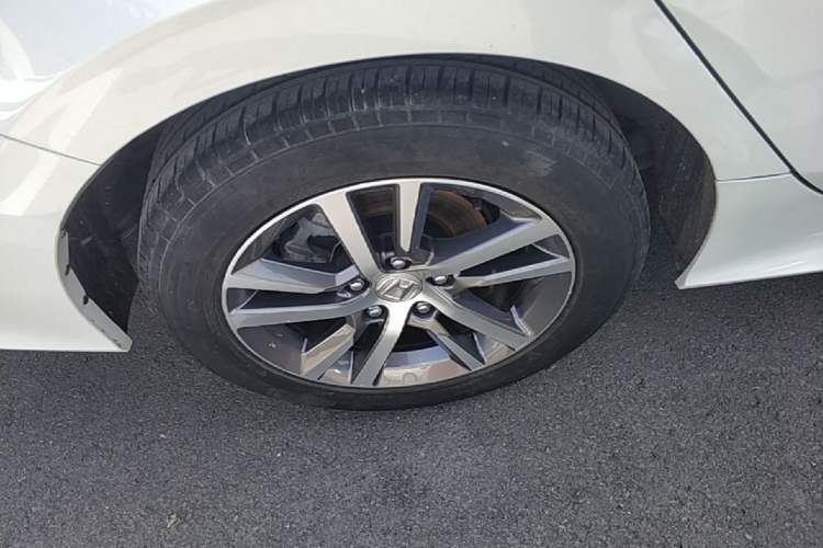 Used Honda Civic 2023 240TURBO CVT Dynamic · Center Stage Special Edition