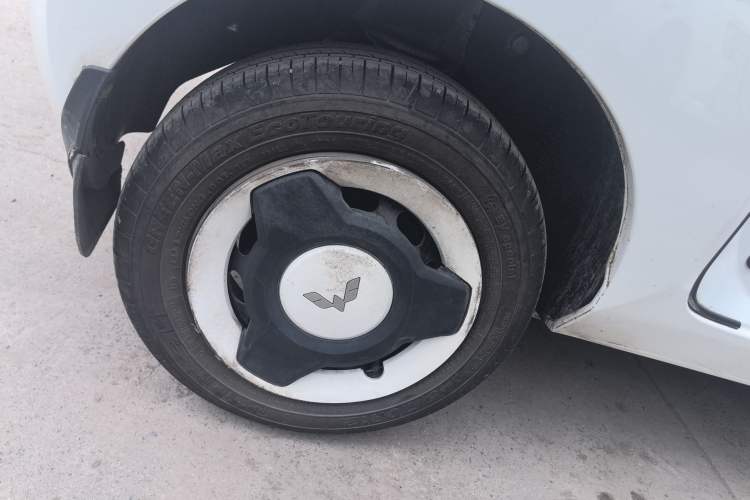 Used Wuling Hongguang MINIEV 2022 Macaron Fashion Model Lithium Iron Phosphate
