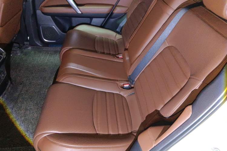 Used Honda UR-V 2017 370TURBO Four-Wheel Drive Prestige Edition China V Left Rear Seat