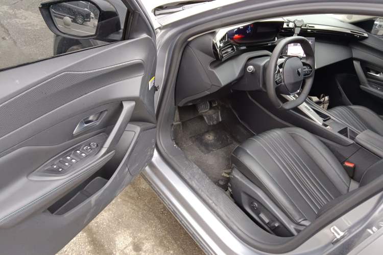 Used Peugeot 408X 2023 Charm Version Driver Seat