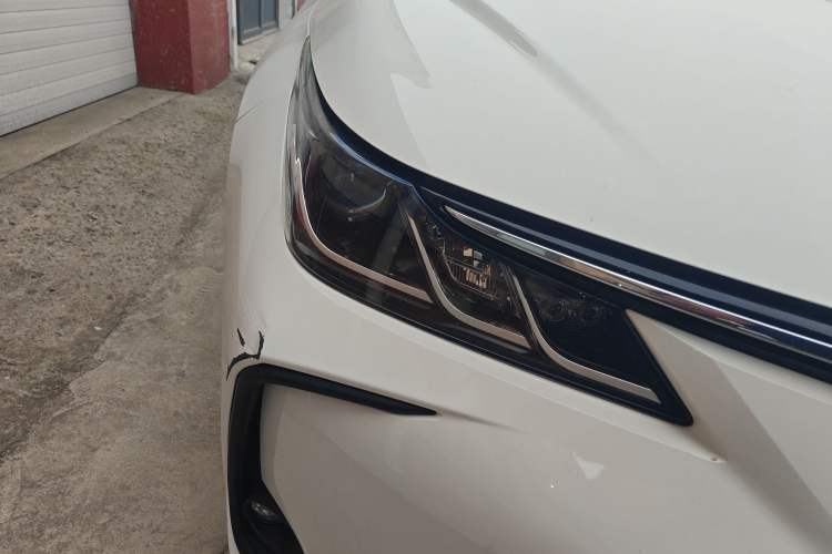 Used Toyota Corolla 2021 1.2T S-CVT Luxury Edition Right Front Headlight