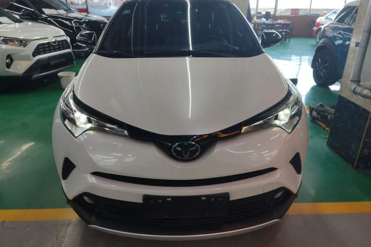 Used Toyota IZOA 2018 2.0L Yichi Edition China V Standard