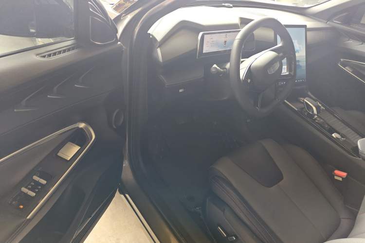 Used Geely Auto Emgrand X7 Sport 2023 Boyue COOL 1.5TD Smart Model Driver Seat