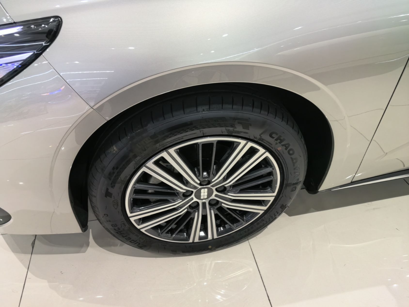 Geely Galaxy Stellar 6 2026 Model 125km Exploration+ Edition — снимка 10